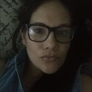 Meet your Posher, Janet